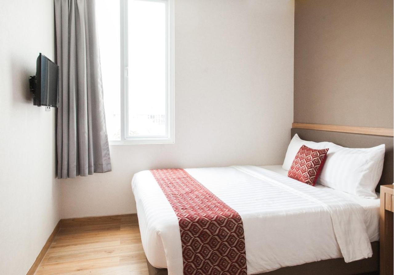 Grand Caman Hotel Bekasi Luaran gambar