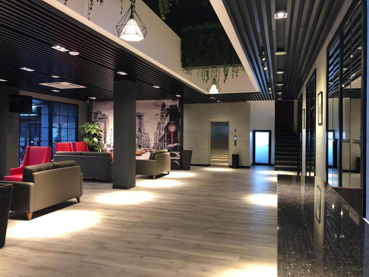 Grand Caman Hotel Bekasi Luaran gambar